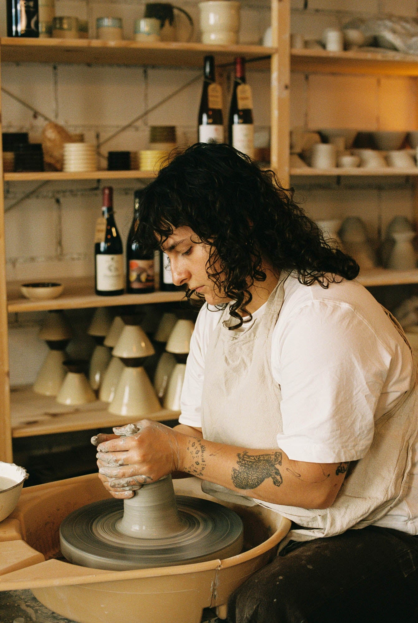 POTTERY WHEEL & WINE WORKSHOP IN LISBON, PORTUGAL