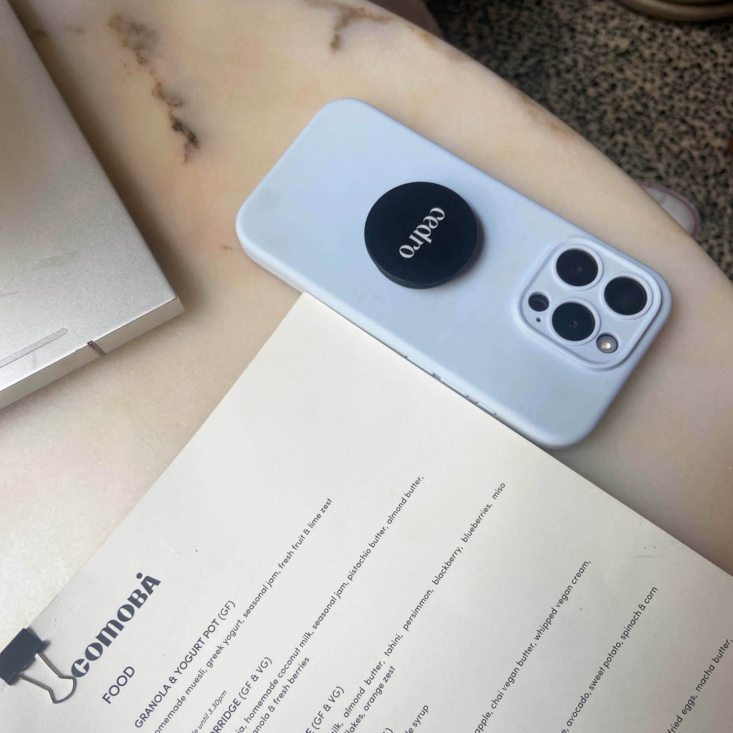 POP-SOCKET