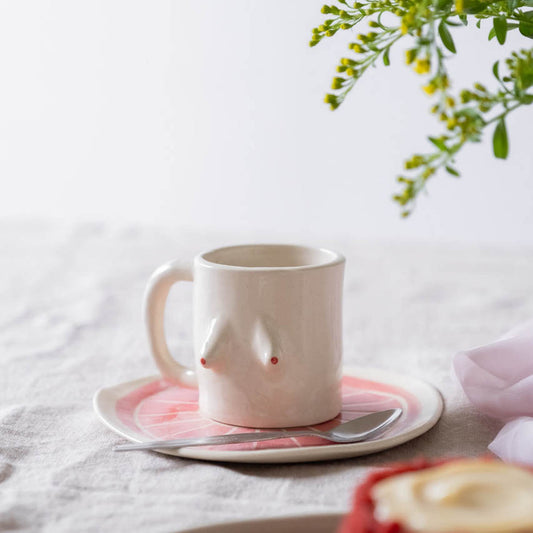 BREAST MUG